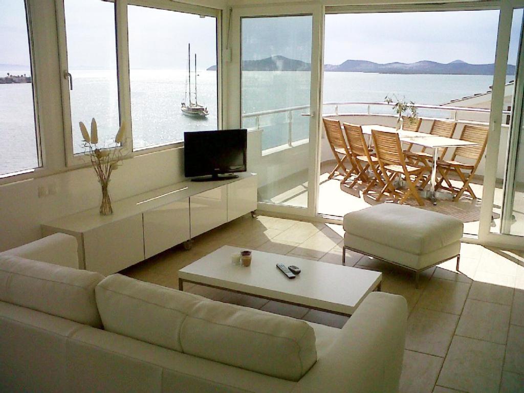 Marina View Residence Gulluk Εξωτερικό φωτογραφία